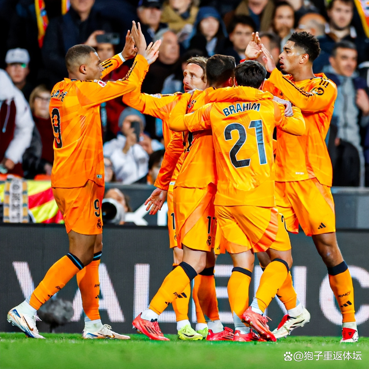 巴萨七连胜领跑西甲 巴萨七连胜领跑西甲