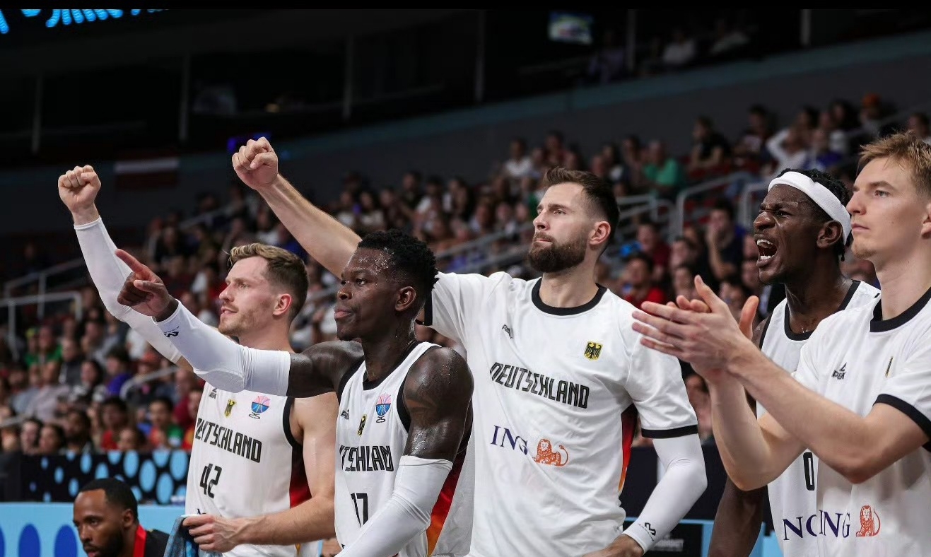 孟菲斯灰熊迎德甲关键赛；国际比赛日绝杀压哨；质疑声仍在；年轻球员得到机会的简单介绍