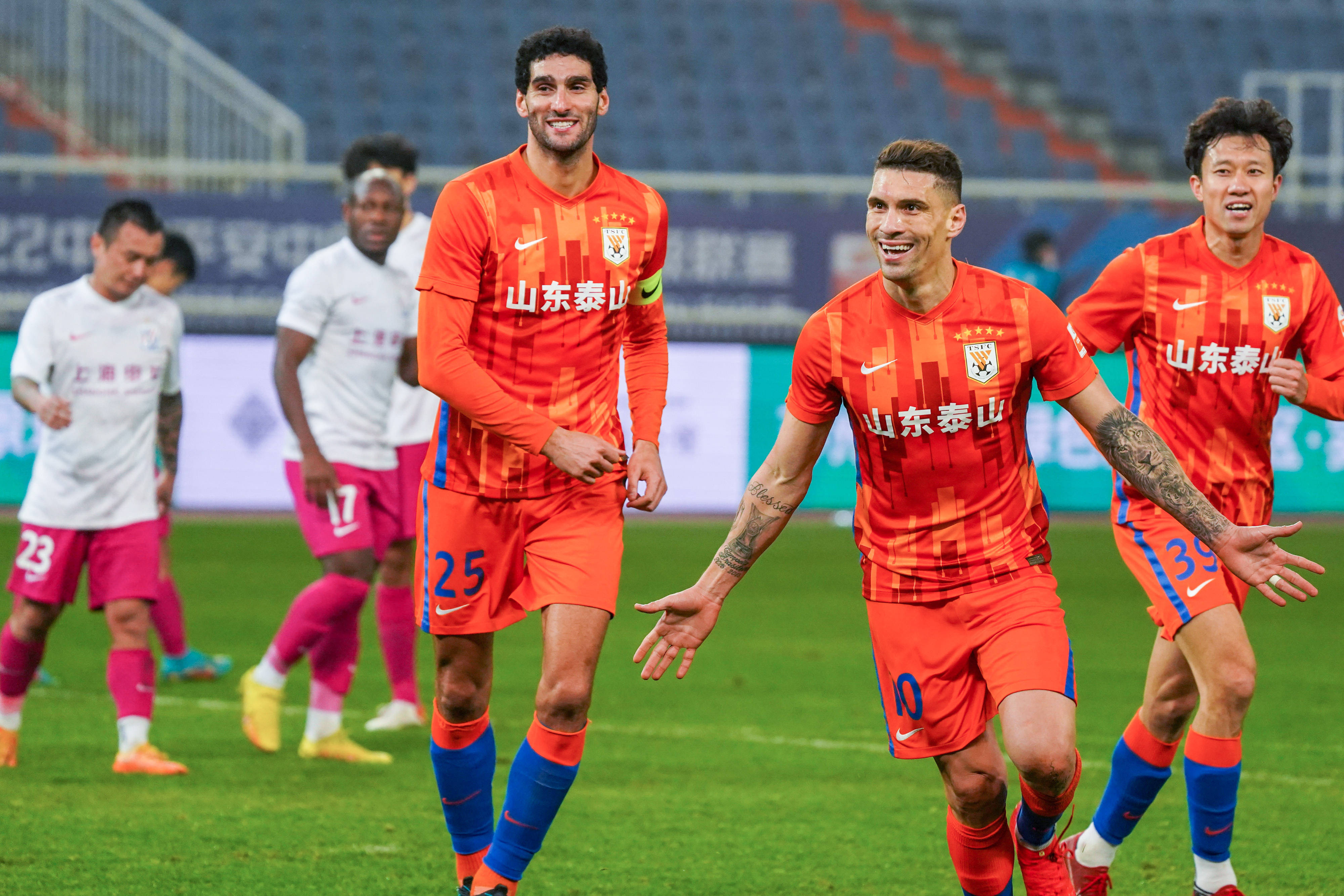 中超集结日再迎强敌，斯图加特刷新队史纪录，主帅态度——悬念犹存，阵容厚度经受考验的简单介绍